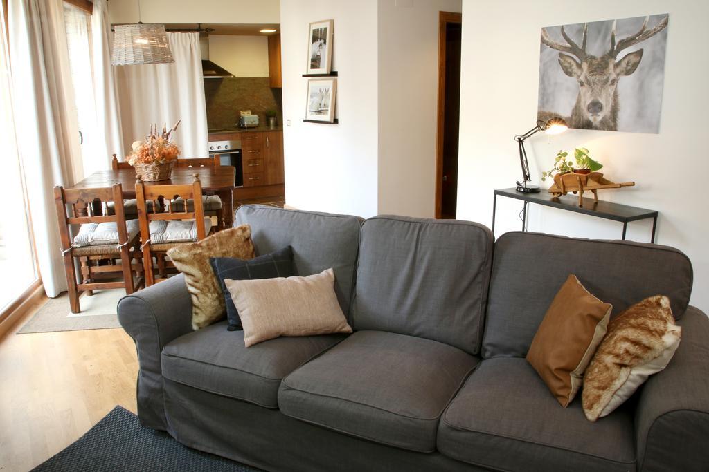 Apartaments Lo Paller Valencia D'Aneu Chambre photo