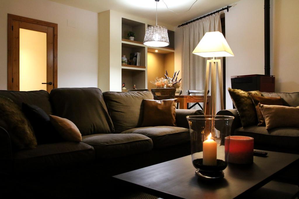 Apartaments Lo Paller Valencia D'Aneu Chambre photo