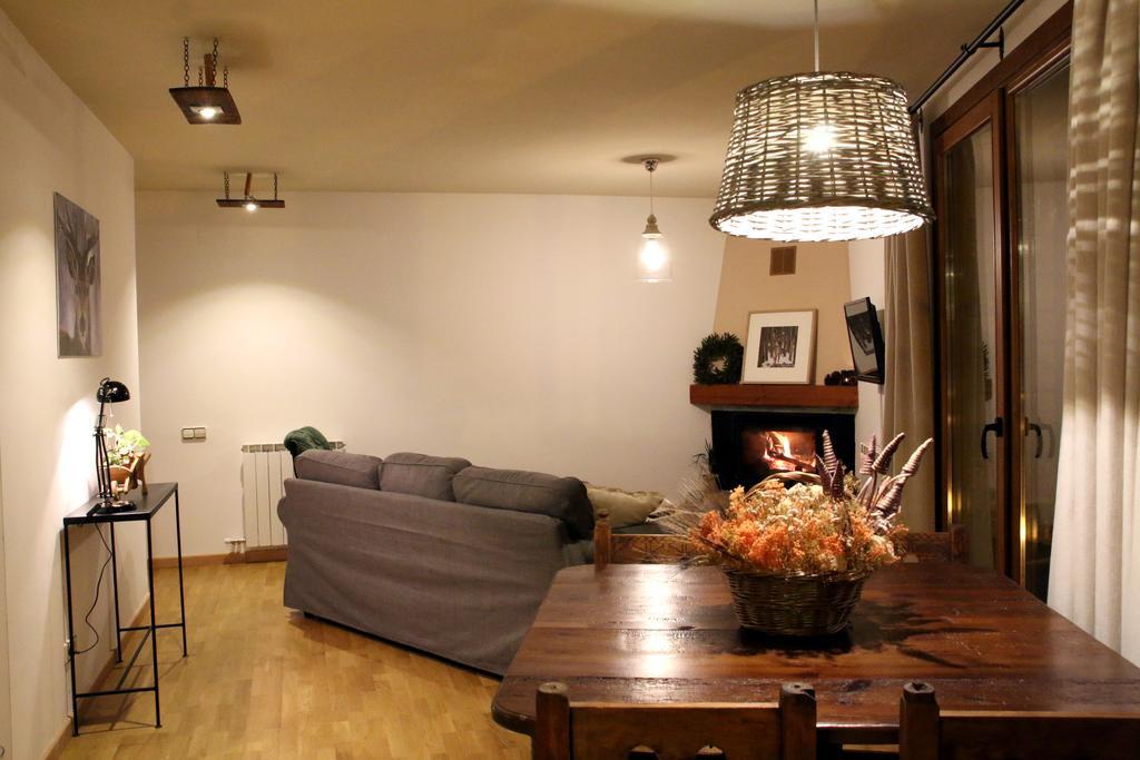 Apartaments Lo Paller Valencia D'Aneu Chambre photo